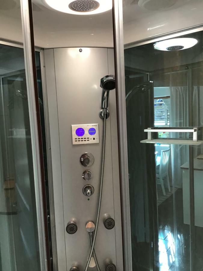 Lagenhet I Villa Pa Fornudden Tyreso Экстерьер фото